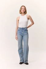 Load image into Gallery viewer, Straight Jeans