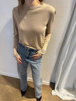 Load image into Gallery viewer, Lightweight Viscose Blouse – Beige
