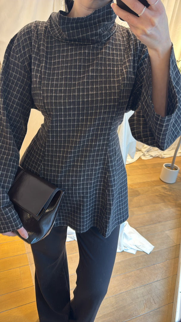 Back Tie Check Top – Brown