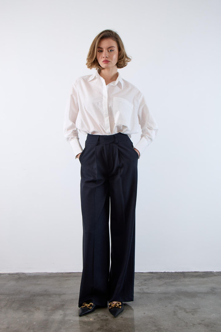 Pleated tailored trousers