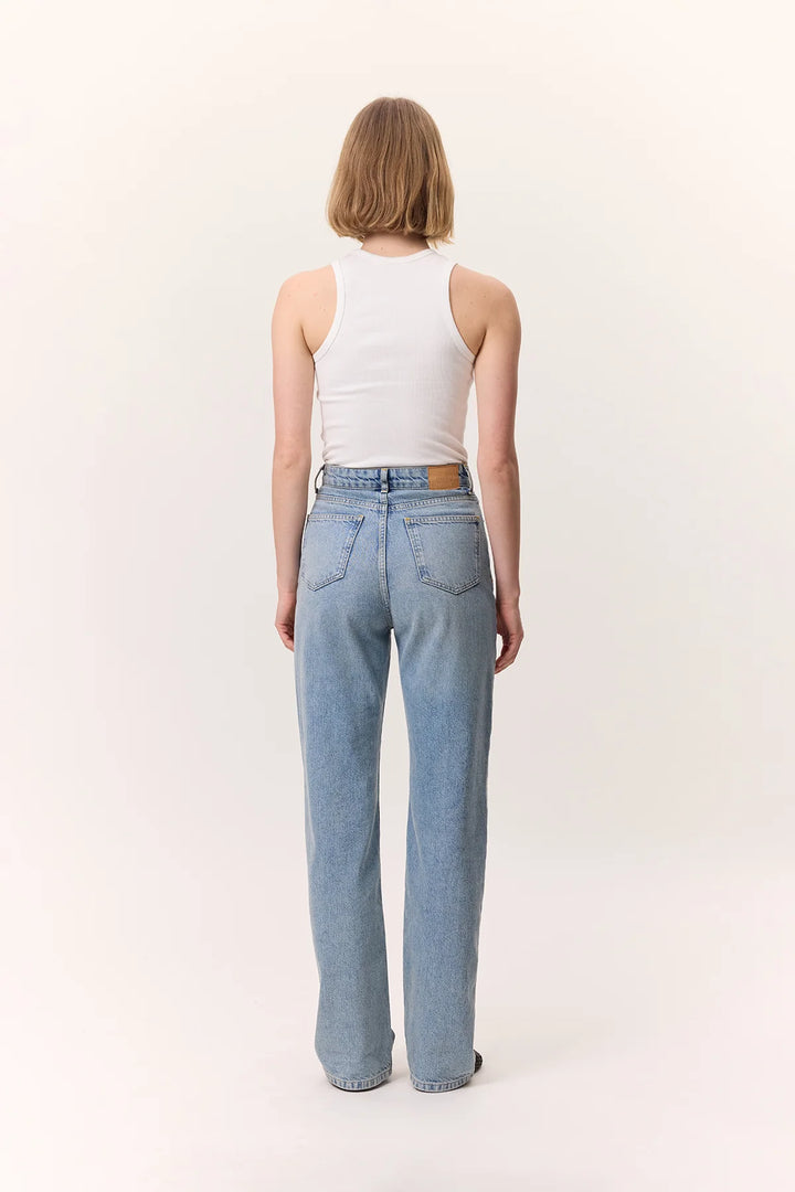 Straight Jeans
