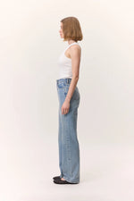 Load image into Gallery viewer, Straight Jeans