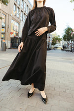 Load image into Gallery viewer, Adjustable Waist Maxi Skirt – Black