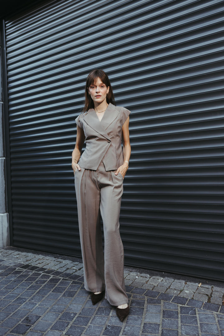 Tailored Vest – Taupe