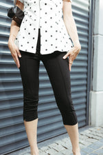 Load image into Gallery viewer, Tailored Capri Trousers