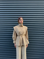Load image into Gallery viewer, Lightweight Short Trenchcoat – Beige