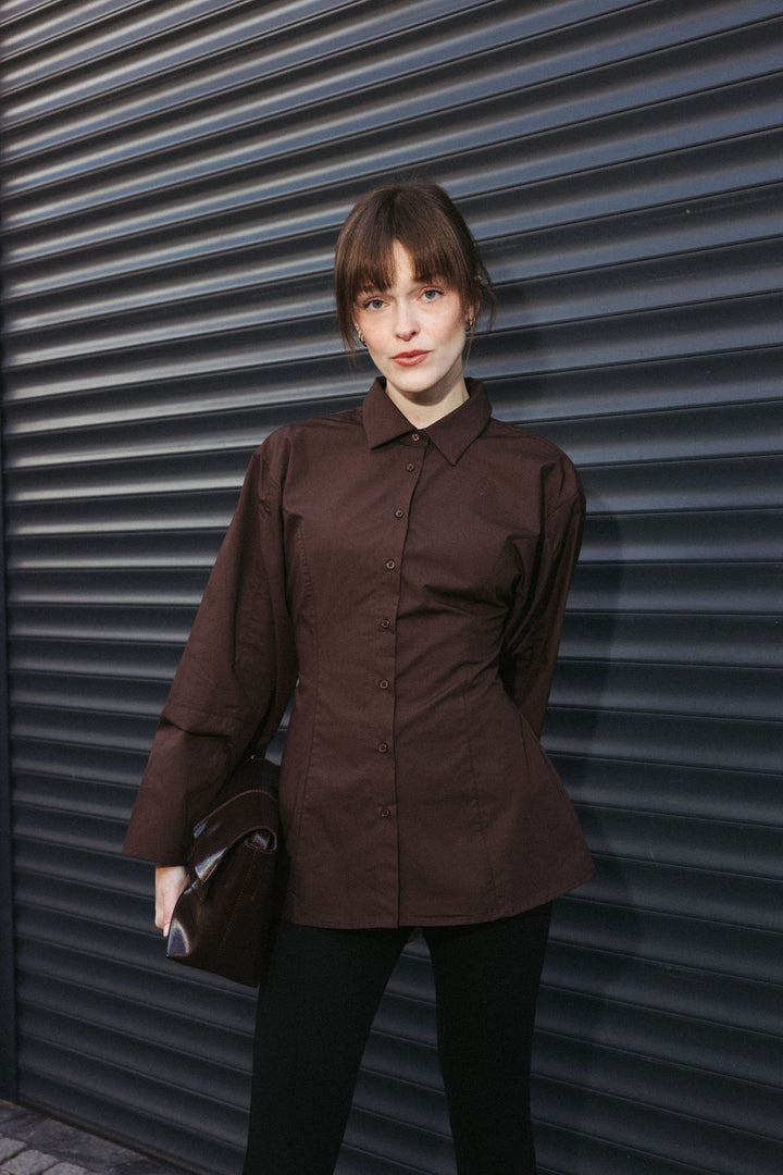 Tailored Shirt with Tie-Back – Brown