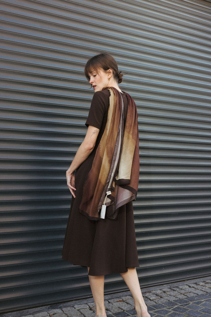 Midi Dress with Short Sleeves and Belt – Brown