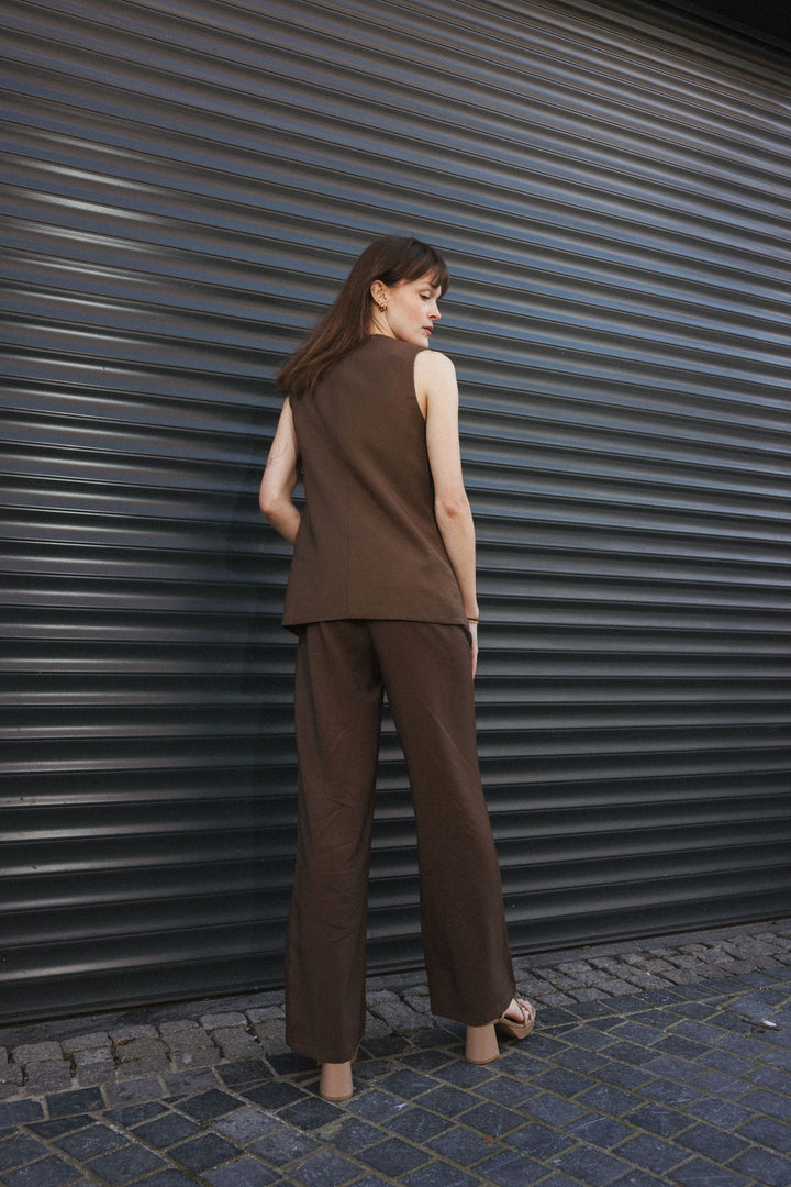 Tailored Buttoned Gilet – Brown