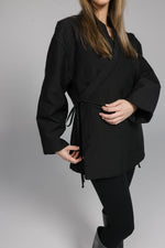 Load image into Gallery viewer, Oversized Quilted Wrap Jacket