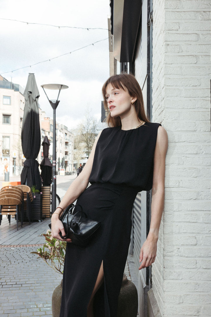 Elegant Sleeveless Slit Dress – Black