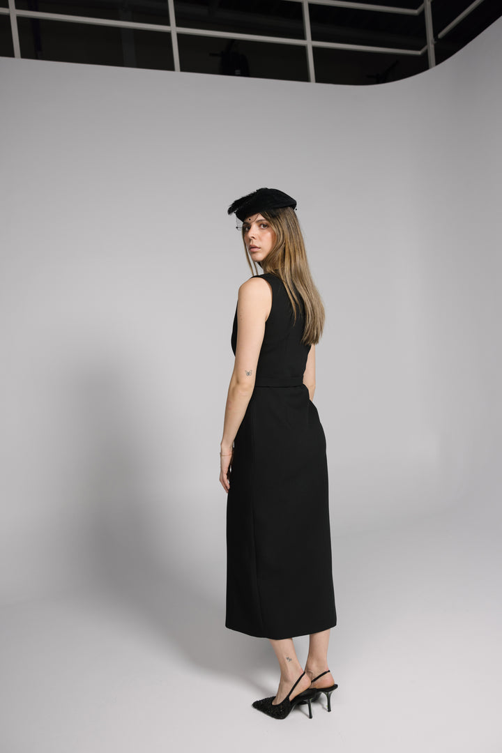 Eva Noir Buttoned