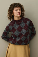 Load image into Gallery viewer, Diamond Pattern Sweater- Burgundy