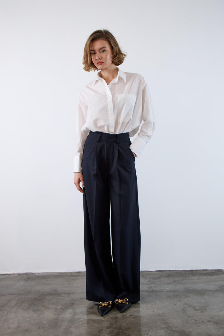 Pleated tailored trousers