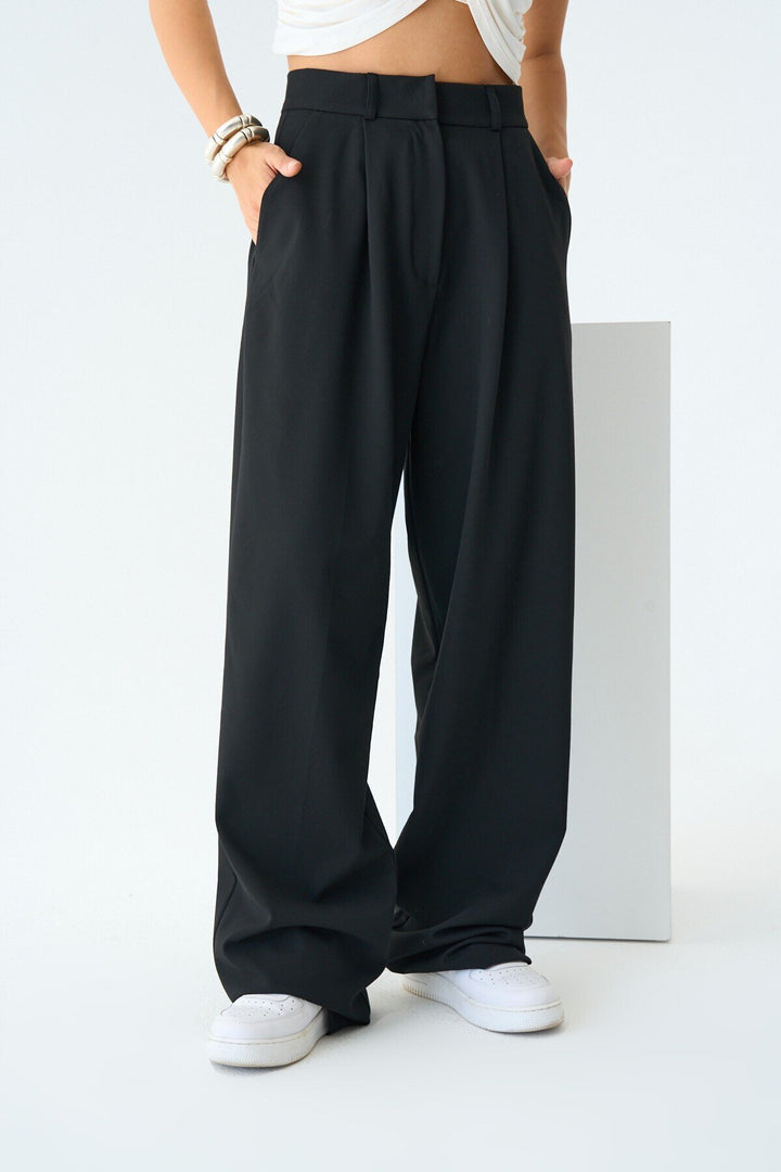 Elegant Wide-Leg Trousers
