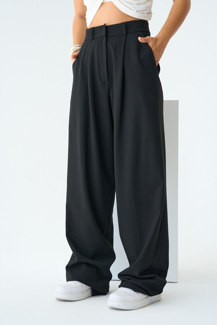 Elegant Wide-Leg Trousers
