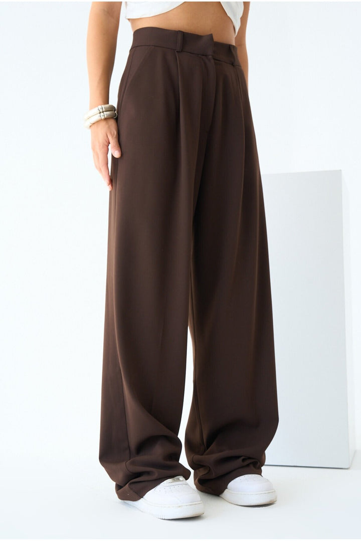 Elegant Wide-Leg Trousers