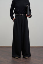 Load image into Gallery viewer, Polyviscose pleated trousers