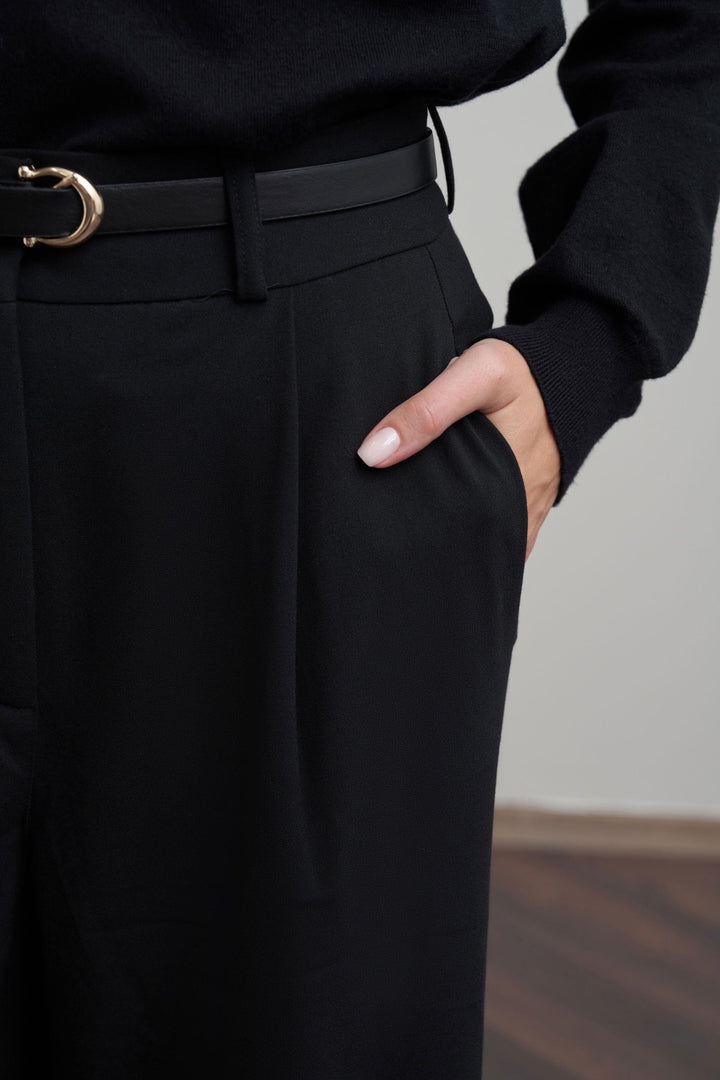 Polyviscose pleated trousers