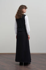 Load image into Gallery viewer, Polyviscose gilet with a relaxed fit and a V-neckline